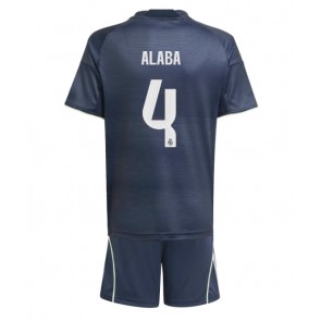 Real Madrid David Alaba #4 Udebanetrøje Børn 2025-26 Kortærmet (+ Korte bukser)